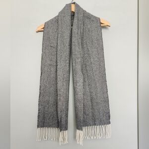 Pool Trend 100% wool Scarf